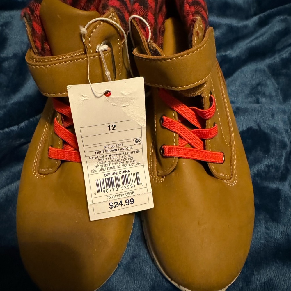 New w/Tags Boots by Genuine Kids by OshKosh Toddler Boy sz.12. Velcro closure.
